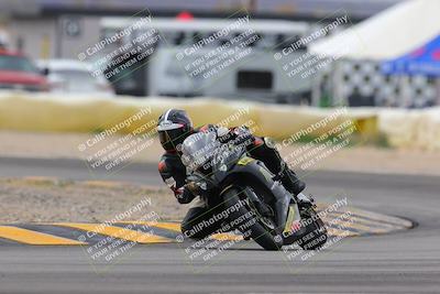 media/Jan-15-2023-SoCal Trackdays (Sun) [[c1237a034a]]/Turn 2 Set 2 (1155am)/